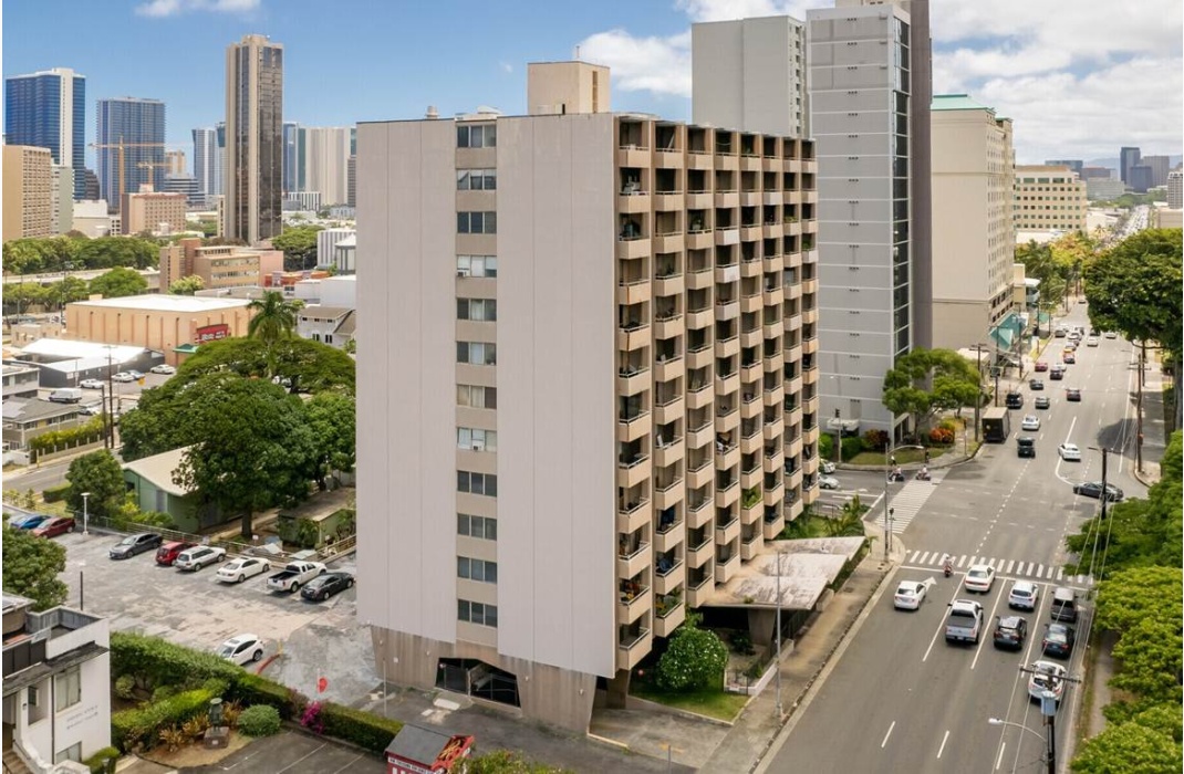 Punahou Circle Apartments