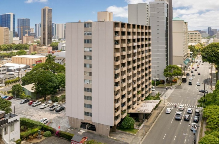 Punahou Circle Apartments